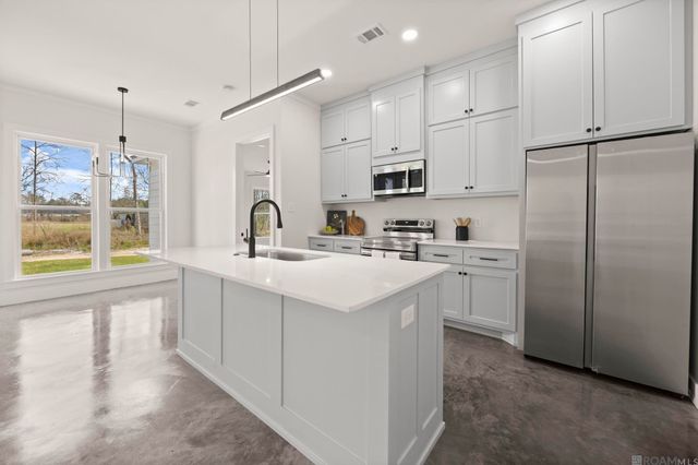 11976 Simms Rd, Denham Springs, LA 70706