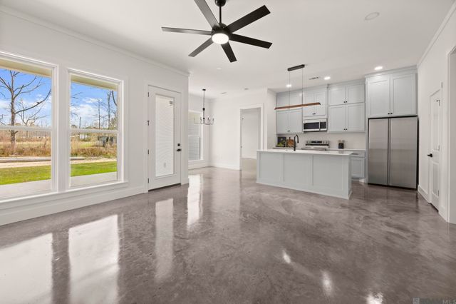 11976 Simms Rd, Denham Springs, LA 70706