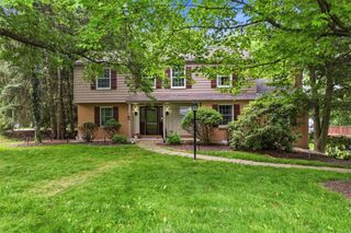 2060 Aldergrove Drive, Mccandless, PA 15101