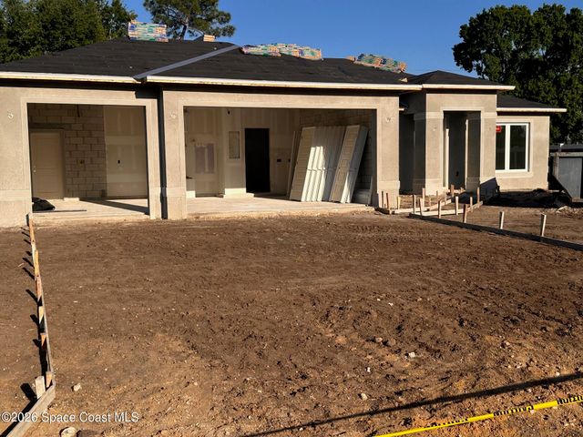 371 Bryn Mawr Avenue NE, Palm Bay, FL 32907