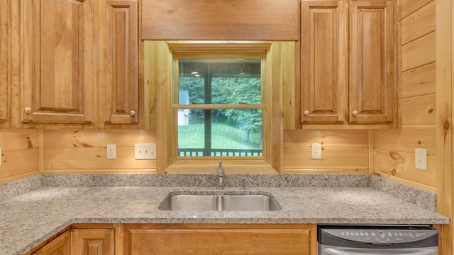 661 Toccoa River Forest, Mineral Bluff, GA 30559