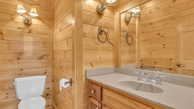 661 Toccoa River Forest, Mineral Bluff, GA 30559