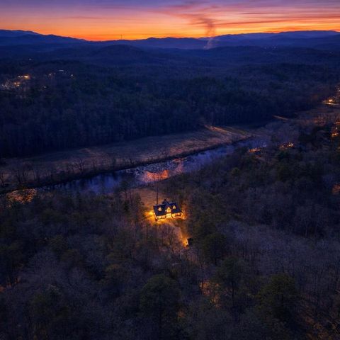 661 Toccoa River Forest, Mineral Bluff, GA 30559