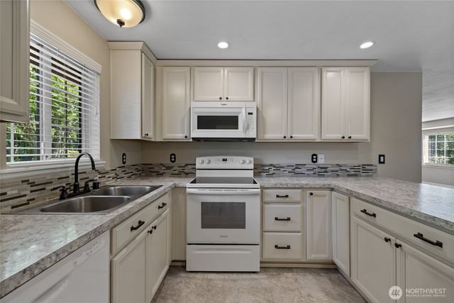 4813 338th Street E, Eatonville, WA 98328