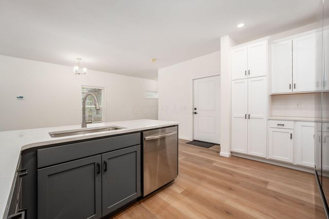 965 Carpenter Street, Columbus, OH 43206