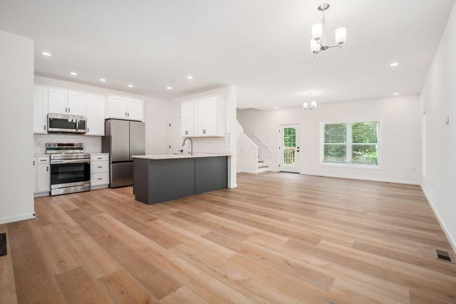 965 Carpenter Street, Columbus, OH 43206