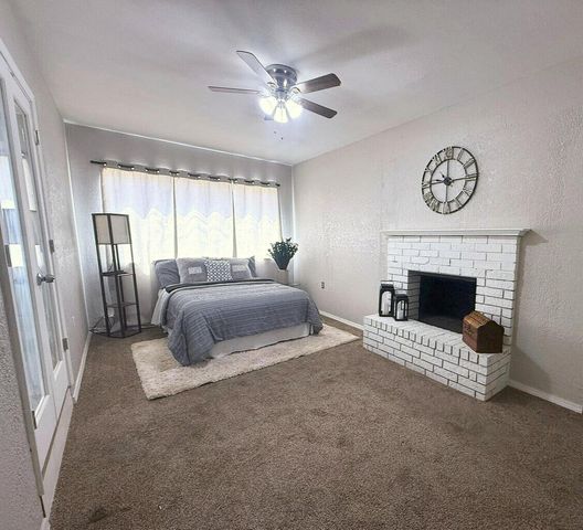 204 Laguayra Drive NE, Albuquerque, NM 87108