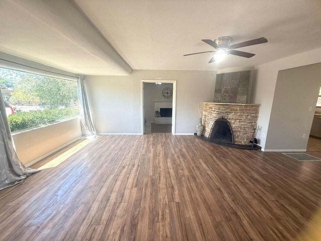 204 Laguayra Drive NE, Albuquerque, NM 87108