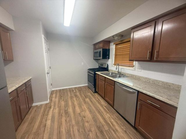 204 Laguayra Drive NE, Albuquerque, NM 87108