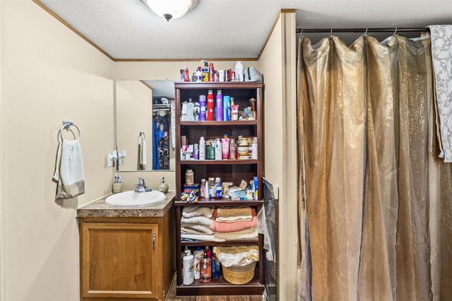 228 Geneva Road, Huntsville, TX 77320