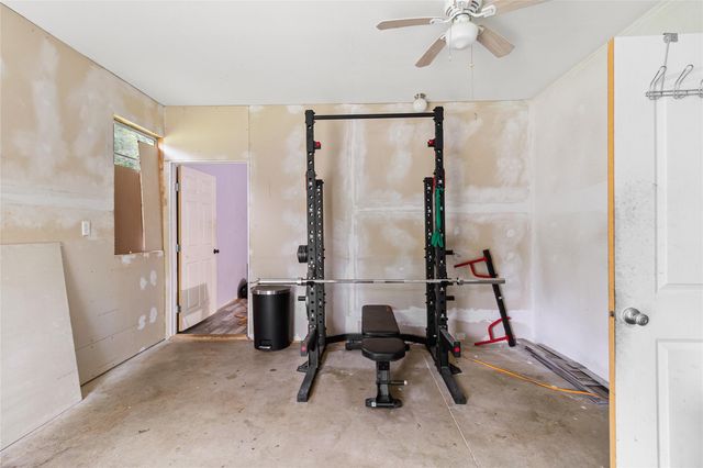 228 Geneva Road, Huntsville, TX 77320