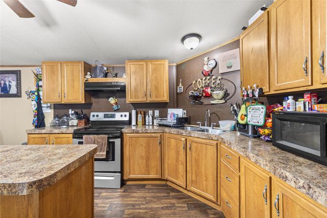 228 Geneva Road, Huntsville, TX 77320