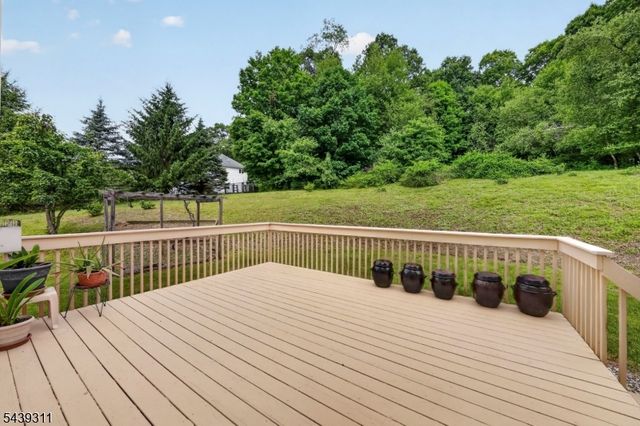 42 Stephens Mill Rd, Mount Olive Twp., NJ 07840