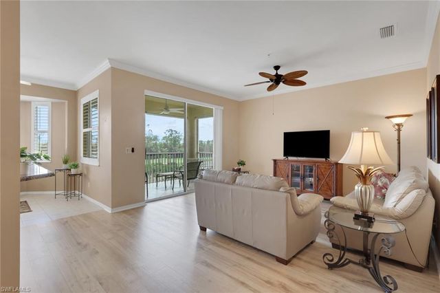 8680 Cedar Hammock CIR # 146, Naples, FL 34112