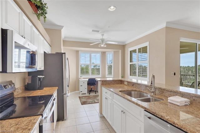 8680 Cedar Hammock CIR # 146, Naples, FL 34112