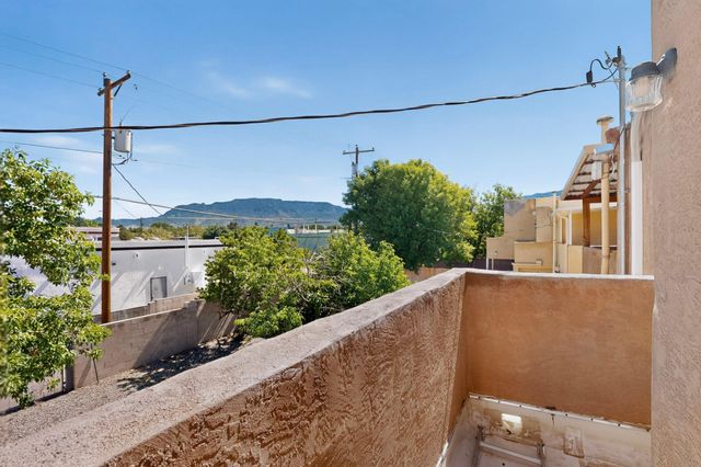 9007 Hendrix Road NE, Albuquerque, NM 87111