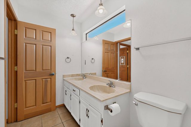 9007 Hendrix Road NE, Albuquerque, NM 87111