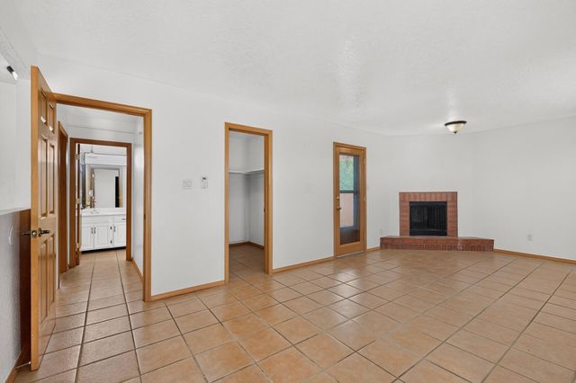 9007 Hendrix Road NE, Albuquerque, NM 87111