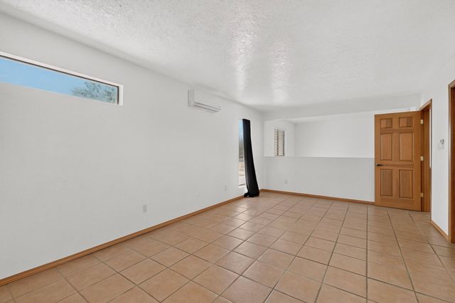 9007 Hendrix Road NE, Albuquerque, NM 87111