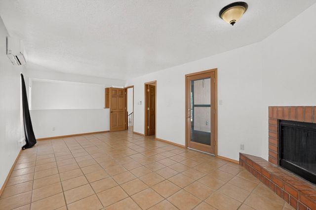 9007 Hendrix Road NE, Albuquerque, NM 87111