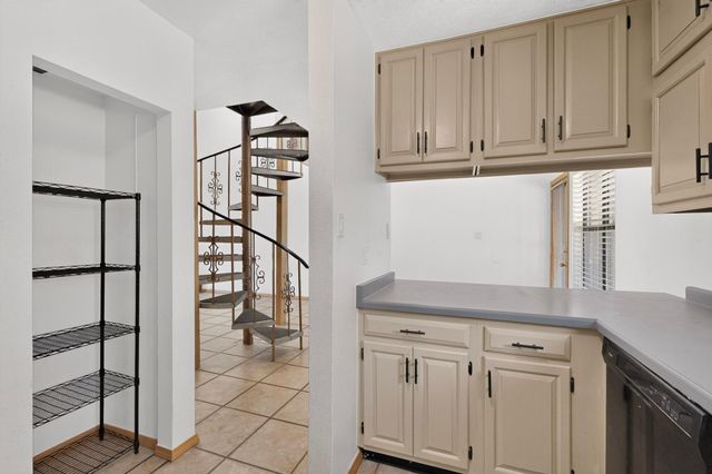 9007 Hendrix Road NE, Albuquerque, NM 87111