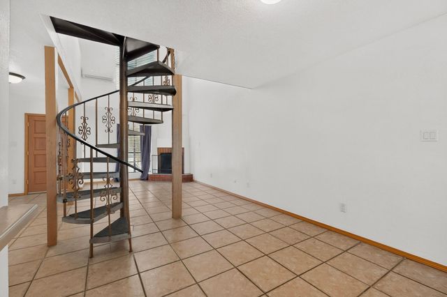 9007 Hendrix Road NE, Albuquerque, NM 87111