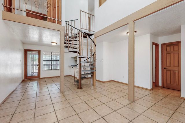 9007 Hendrix Road NE, Albuquerque, NM 87111
