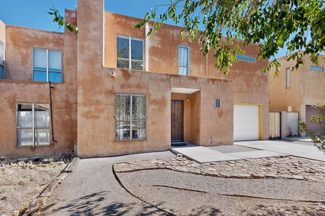 9007 Hendrix Road NE, Albuquerque, NM 87111