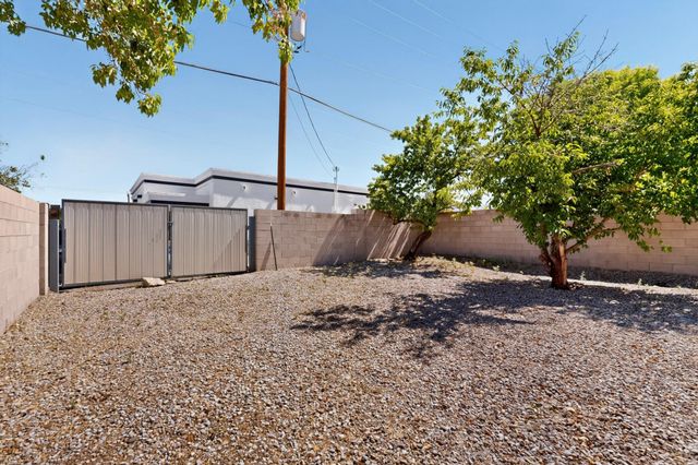 9007 Hendrix Road NE, Albuquerque, NM 87111