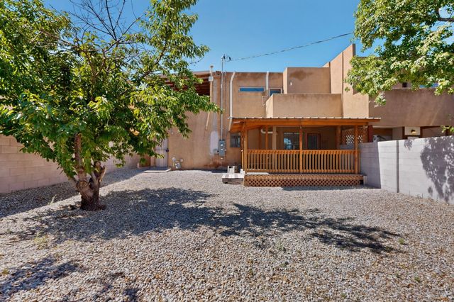 9007 Hendrix Road NE, Albuquerque, NM 87111