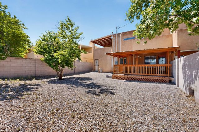 9007 Hendrix Road NE, Albuquerque, NM 87111