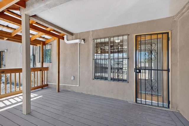 9007 Hendrix Road NE, Albuquerque, NM 87111