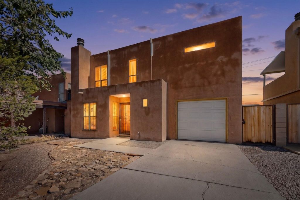 9007 Hendrix Road NE, Albuquerque, NM 87111
