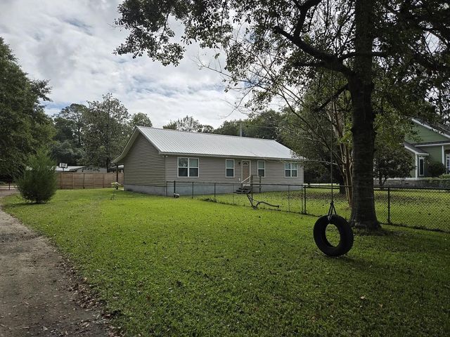 5177 Berkeley Ct., Murrells Inlet, SC 29576