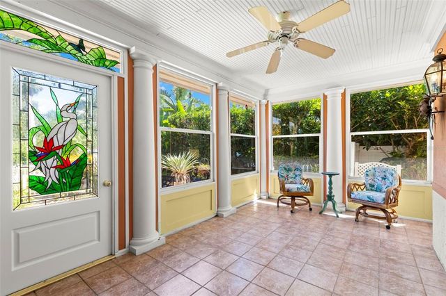 1417 BEACH DRIVE NE, St Petersburg, FL 33704