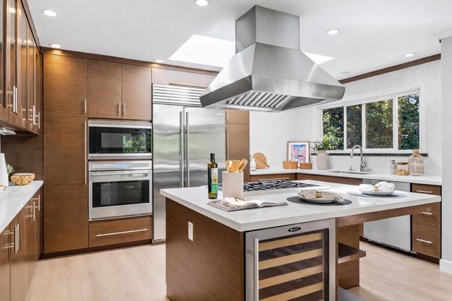 39 Colorados Drive, Millbrae, CA 94030