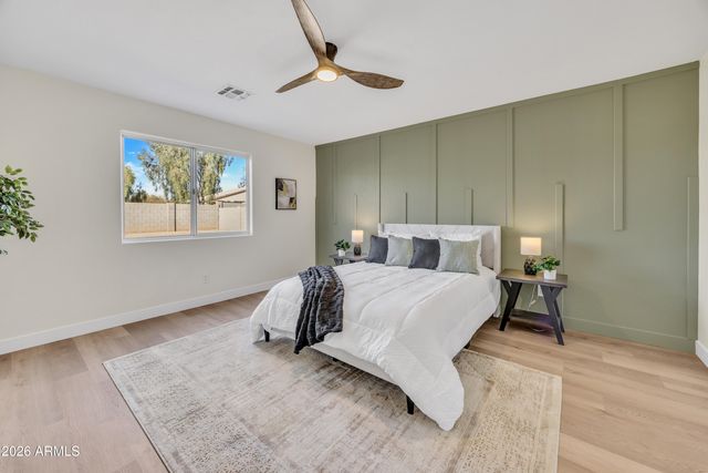 7368 W SOLANO Drive S, Glendale, AZ 85303