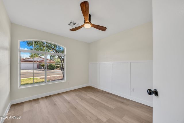 7368 W SOLANO Drive S, Glendale, AZ 85303