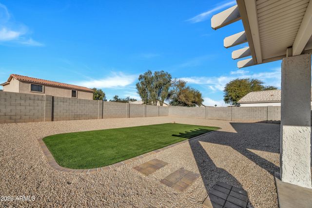 7368 W SOLANO Drive S, Glendale, AZ 85303