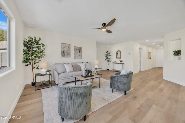 7368 W SOLANO Drive S, Glendale, AZ 85303