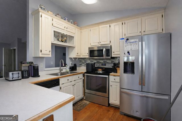 9285 Crystal Springs Road, Gainesville, GA 30506