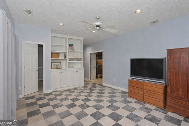 9285 Crystal Springs Road, Gainesville, GA 30506