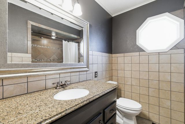 2723 E Glenwood Street, Springfield, MO 65804