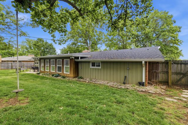 2723 E Glenwood Street, Springfield, MO 65804