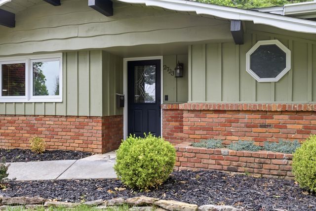 2723 E Glenwood Street, Springfield, MO 65804