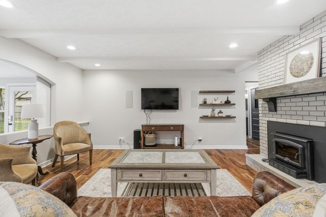 2723 E Glenwood Street, Springfield, MO 65804