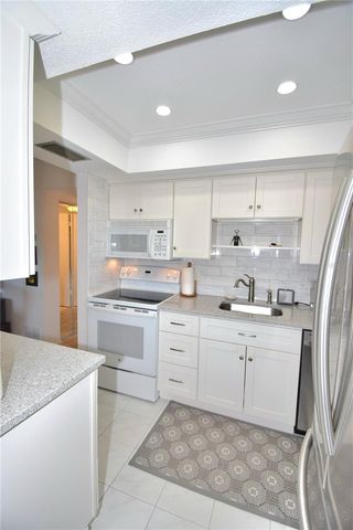 841 PATRICIA AVENUE 202, Dunedin, FL 34698