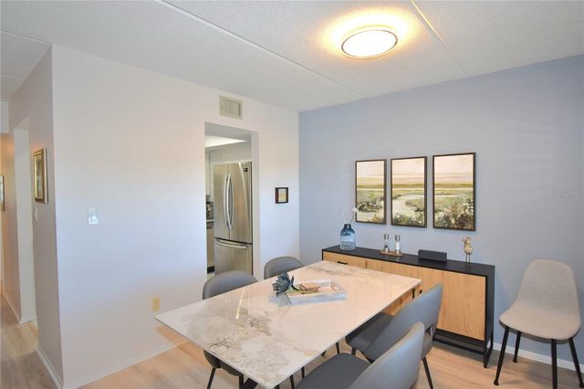 841 PATRICIA AVENUE 202, Dunedin, FL 34698