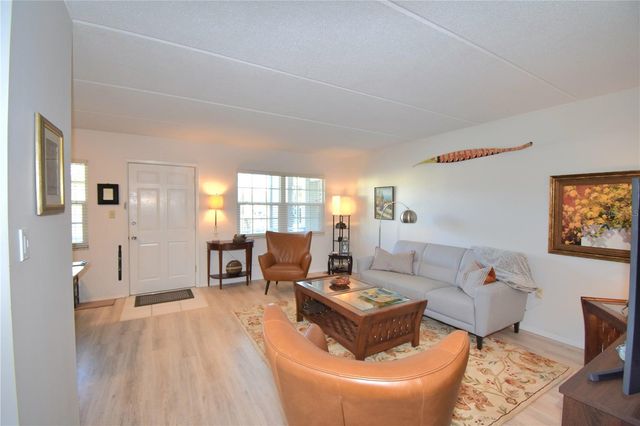 841 PATRICIA AVENUE 202, Dunedin, FL 34698