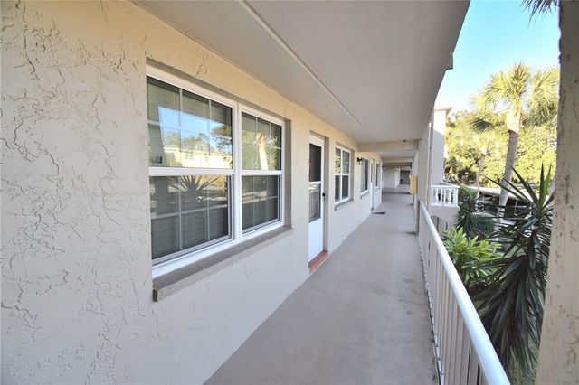 841 PATRICIA AVENUE 202, Dunedin, FL 34698